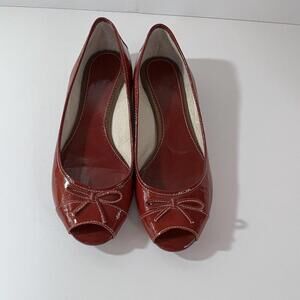 Clarks Flats Womens Size 8.5 M Red Leather Peek Toe Artisan Collection Bow